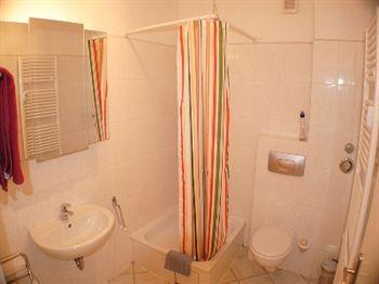 Cab City Hotel 3*