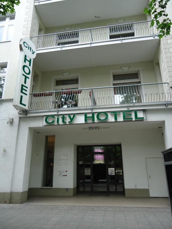 Am Kurfuerstendamm 3* Berlin