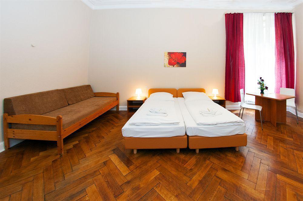 Elegia Am Kurfuerstendamm Hotel 2*