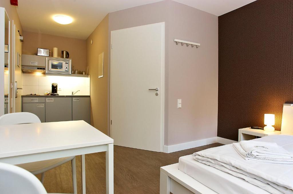 Apartmenthouse - Am Goerlitzer Park 3*