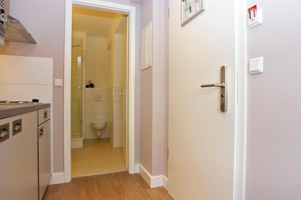 Apartmenthouse - Am Goerlitzer Park 3*