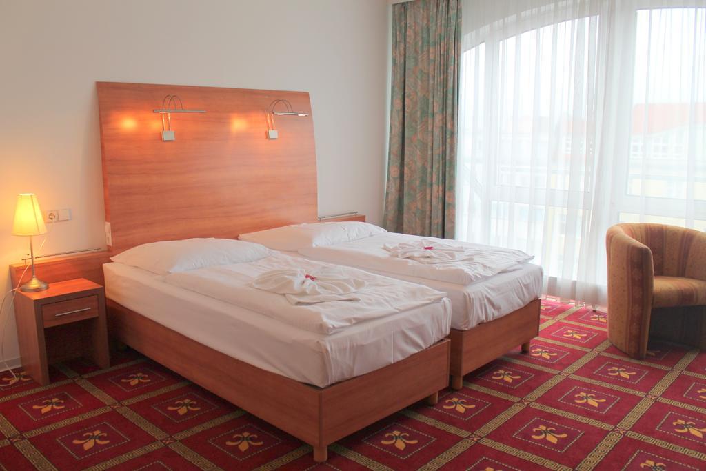 Kaiser Hotel