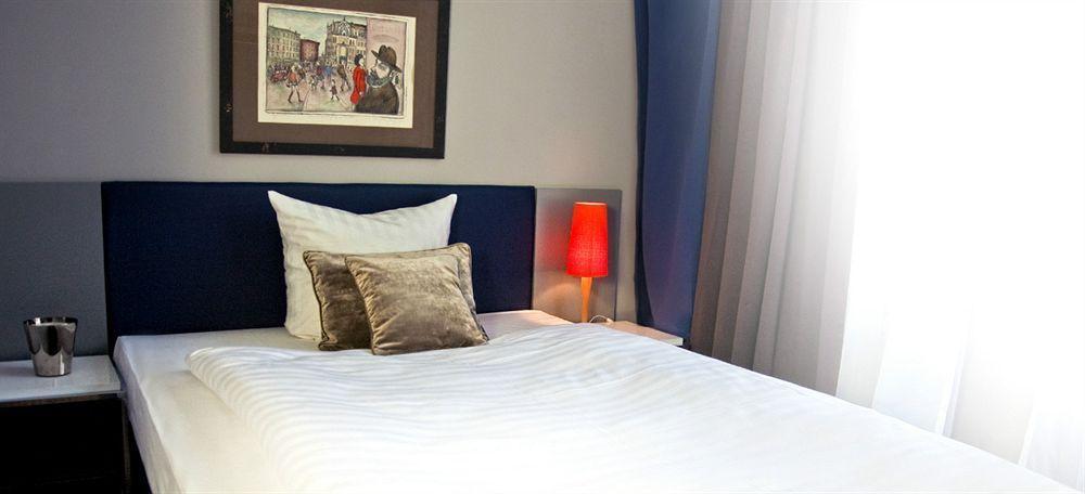 Hotel Arena - Mitte 3*