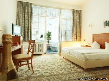 Brandies An Der Messe Hotel