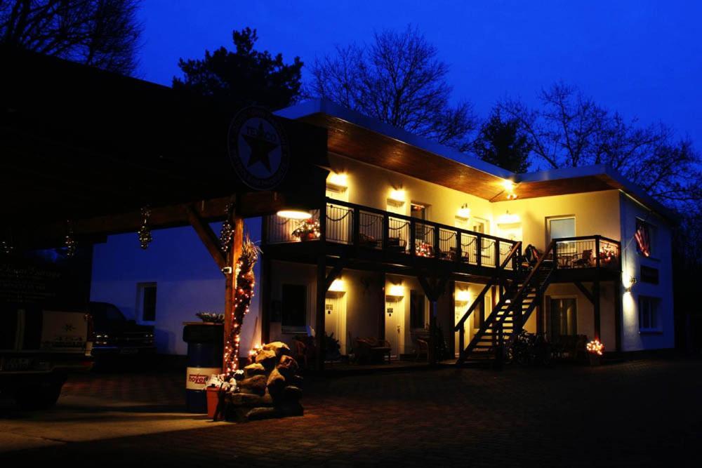 Motel Down Town 3*