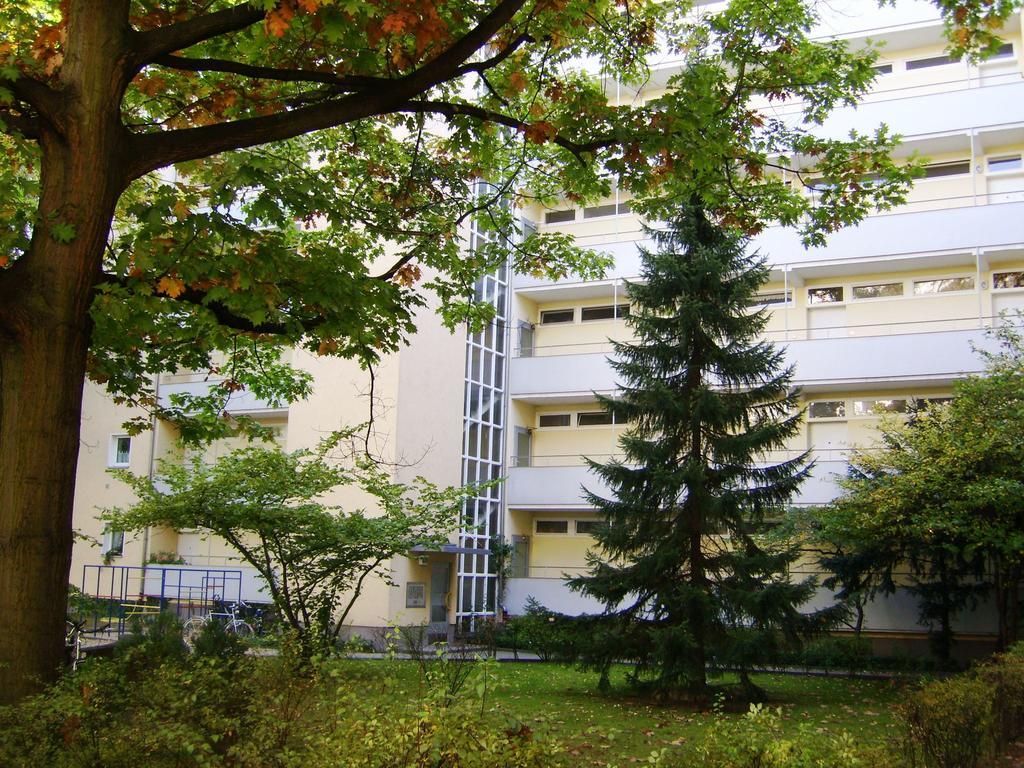 Nikol Apartment *