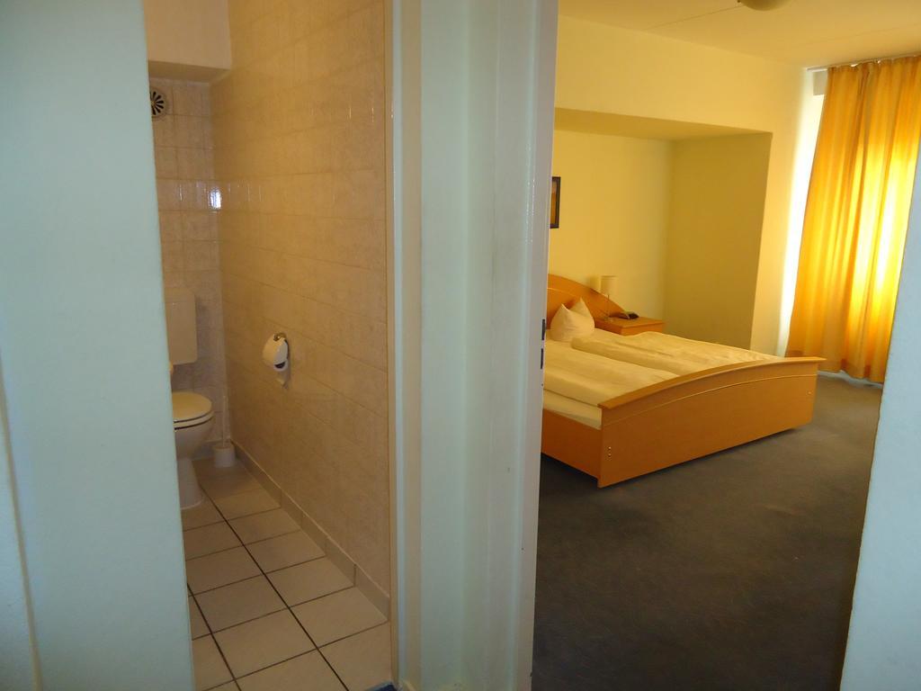Hotel Kubrat Am Checkpoint Charlie
