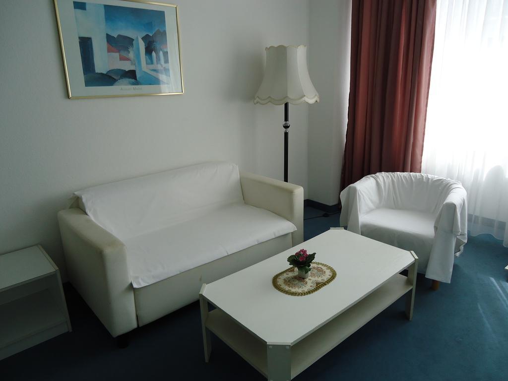Hotel Hotel Kubrat Am Checkpoint Charlie Berlin