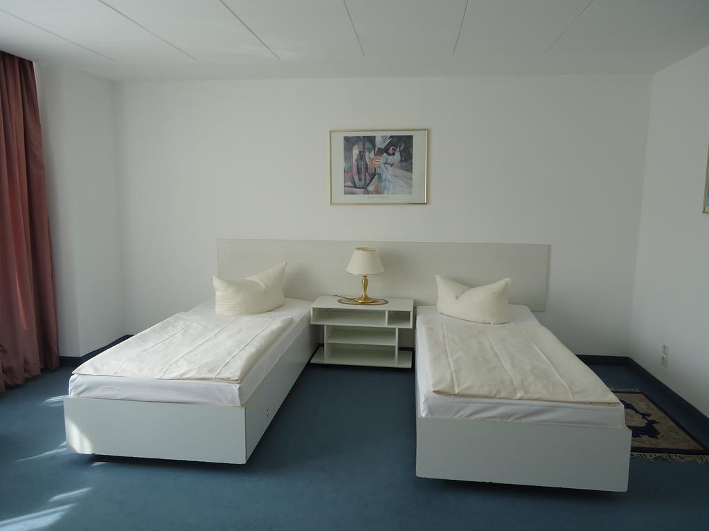 Hotel Kubrat Am Checkpoint Charlie