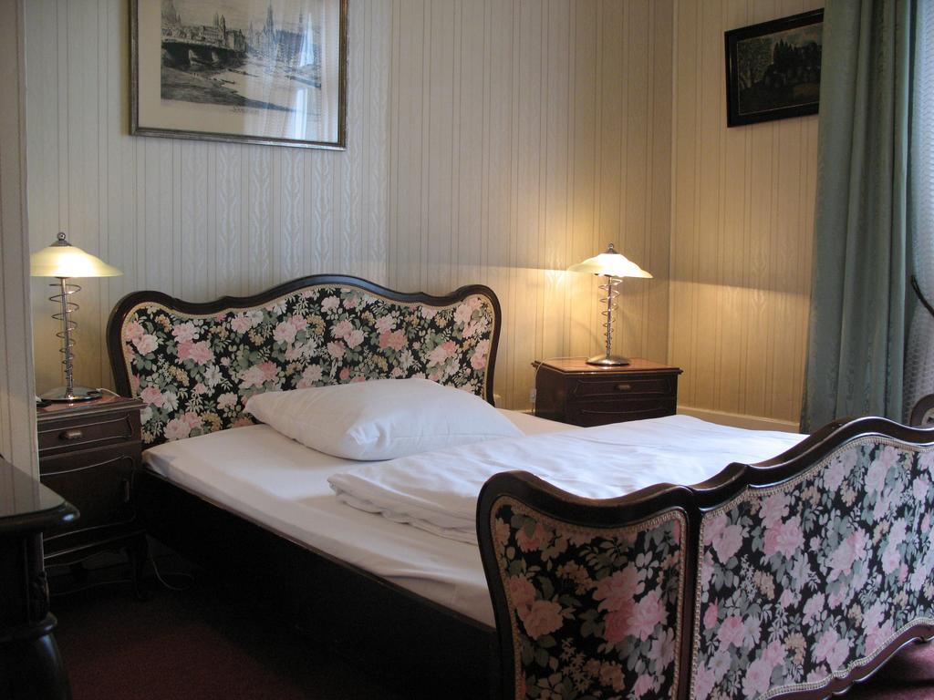 Hotel Askanischer Hof 3*