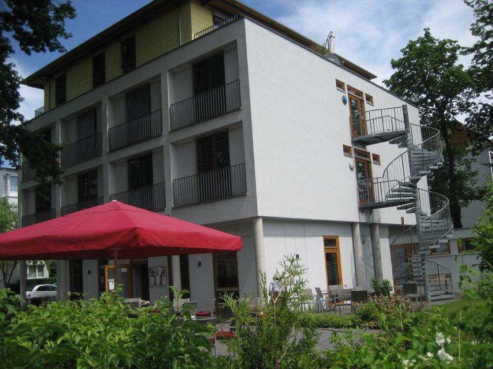 Ambassador-berlin Gruenau Hotel 3*