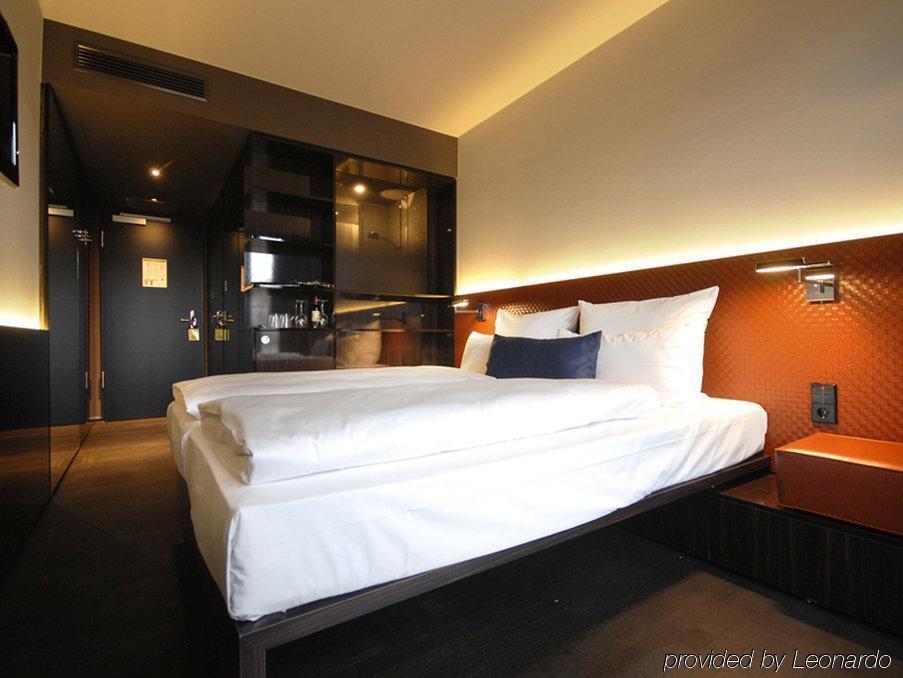 Mani 3* Berlin