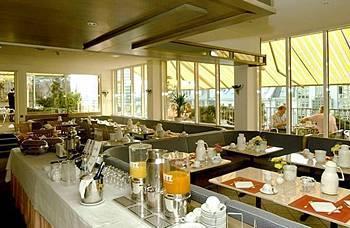 Boulevard Hotel 3*