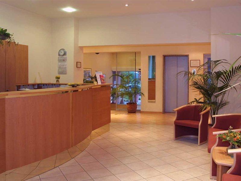 Hotel Carolinenhof 3*