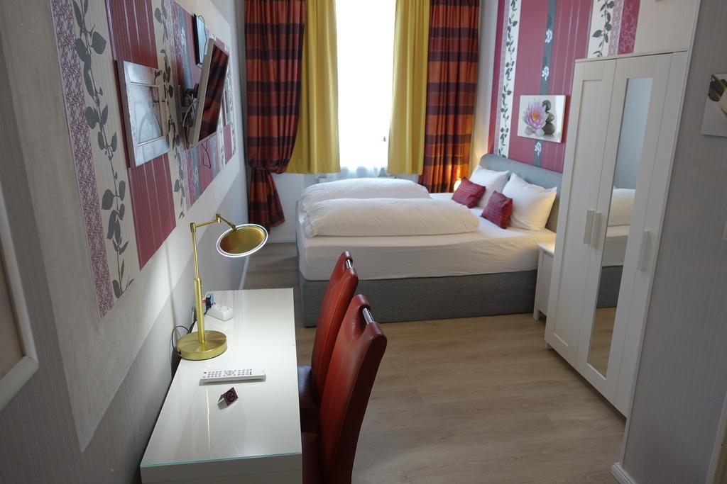 Hotel Konstanz 3*