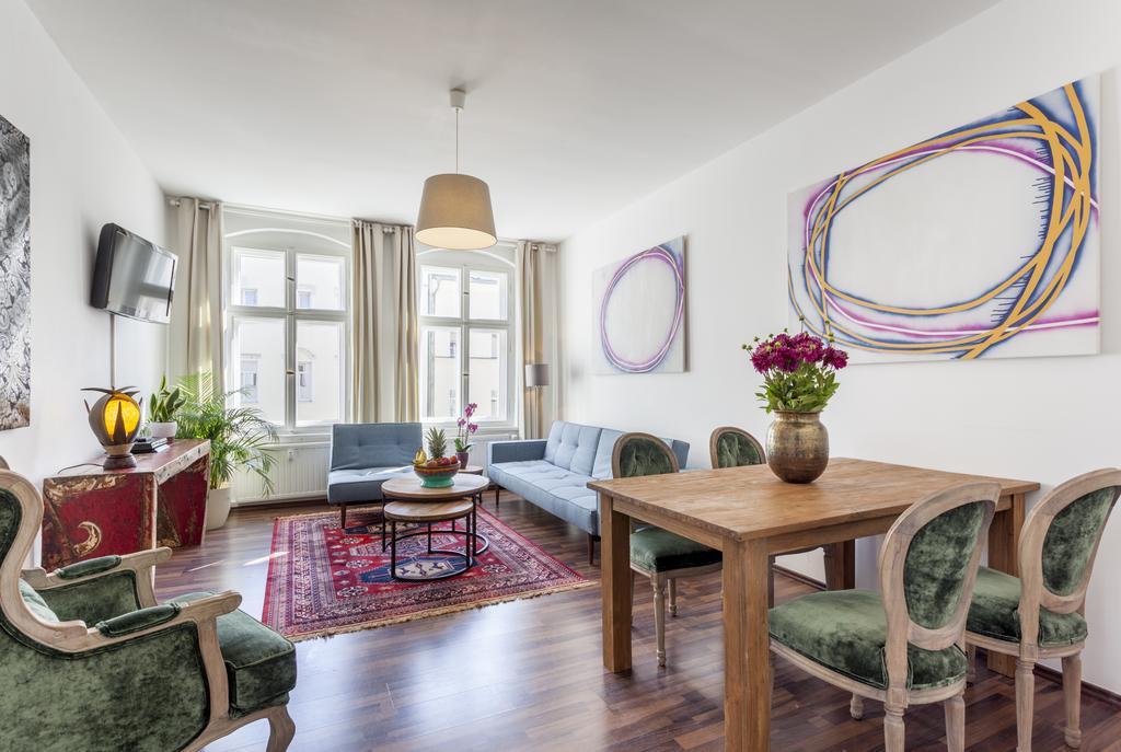 The Rheinsberger - Cosy 2br One Living Up To 6 Apartment Berlin