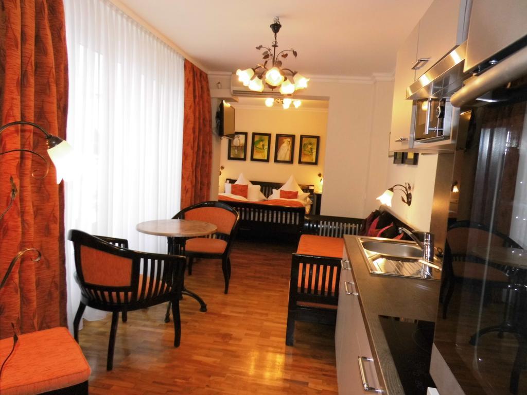 Lejlighedshotel Guzulka & Restaurant
