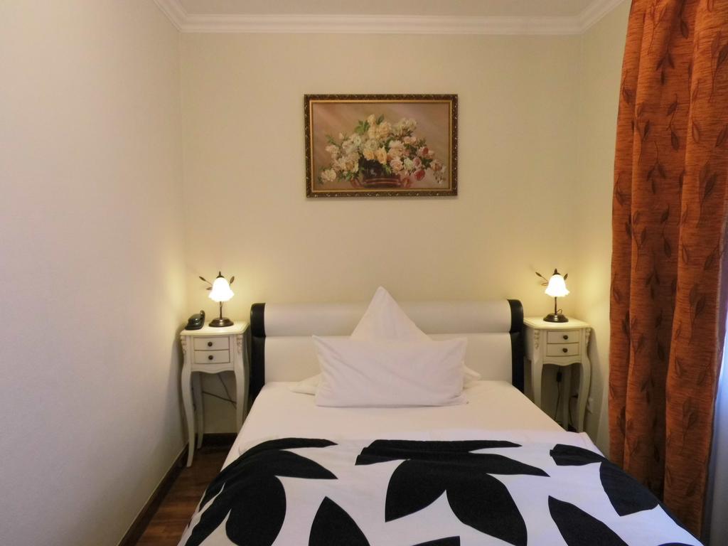 Lejlighedshotel Guzulka & Restaurant 3*
