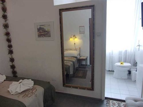 Guest house Ingeborg 2*