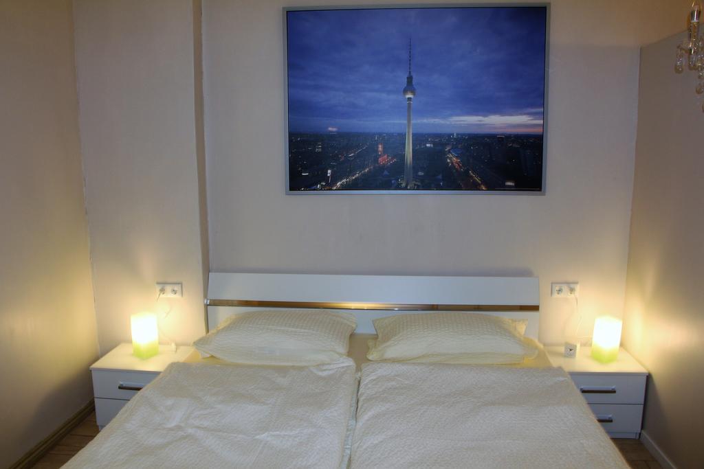Stars Essener Strasse Apartment Berlin