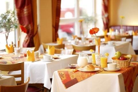 Alfa Hotel 3*