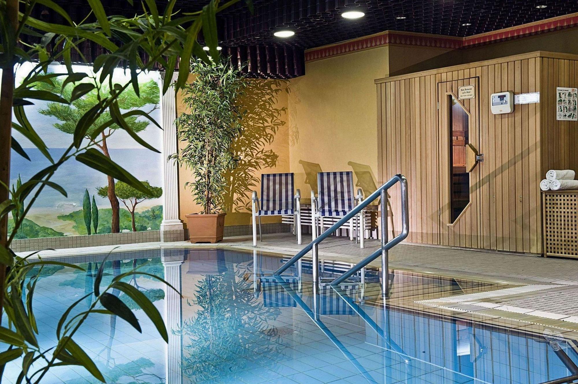 Mondial Am Kurfuerstendamm Hotel 4*