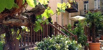 Garden Living - Boutique