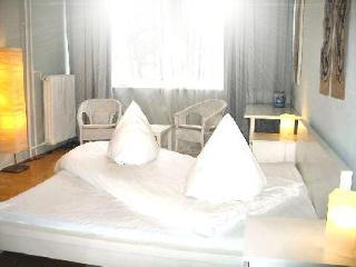 Hotel City West 2 - Martin-luther 3*