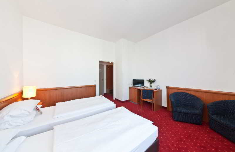 Novum Style Aldea Hotel