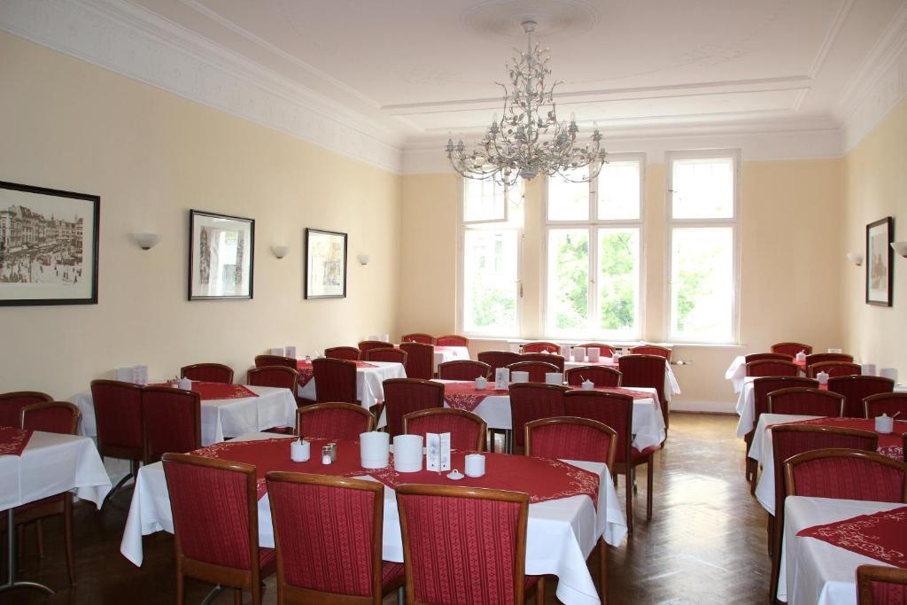 Kurfuerst Am Kurfuerstendamm