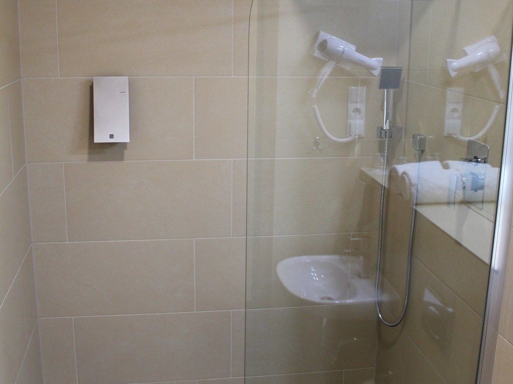 Hotel B&B Hotel Berlin-Adlershof 2*