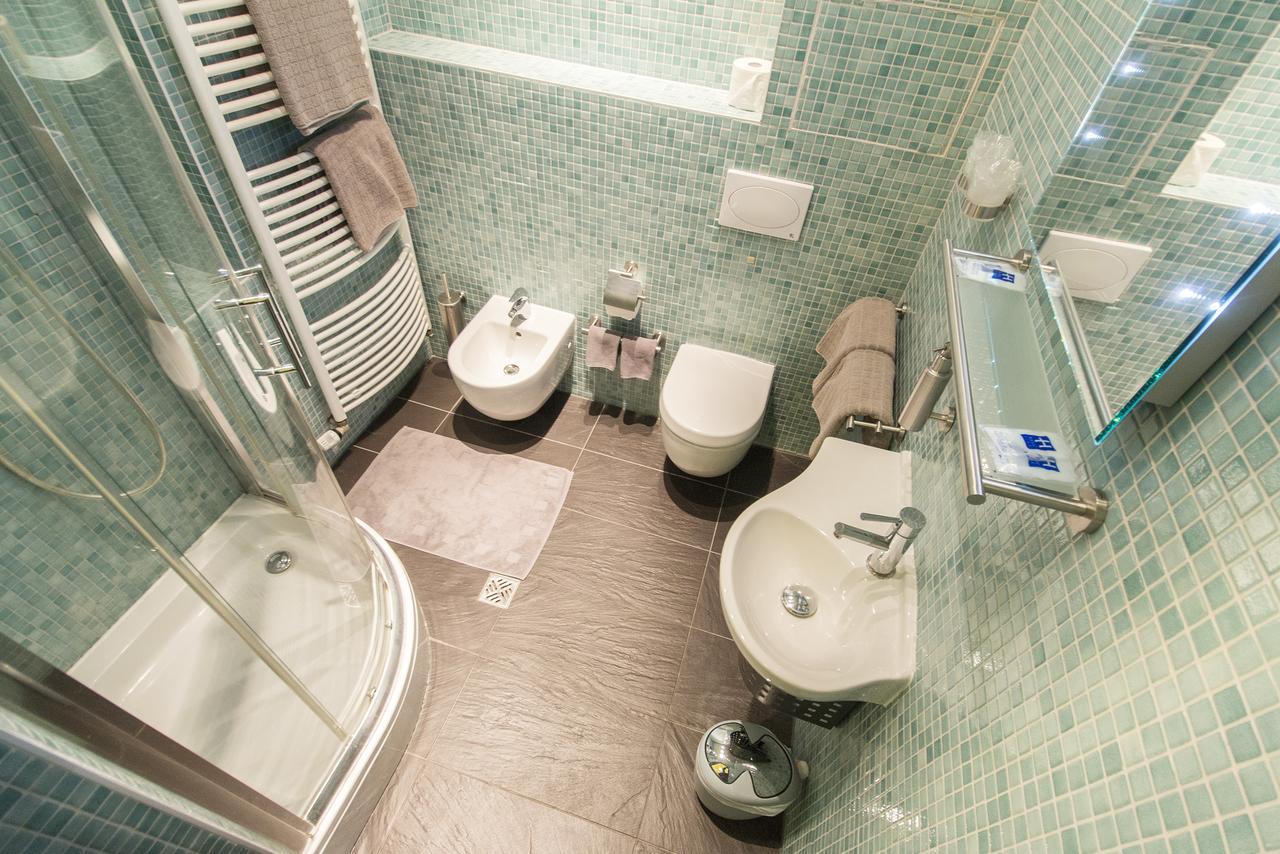 Visage Apartment *