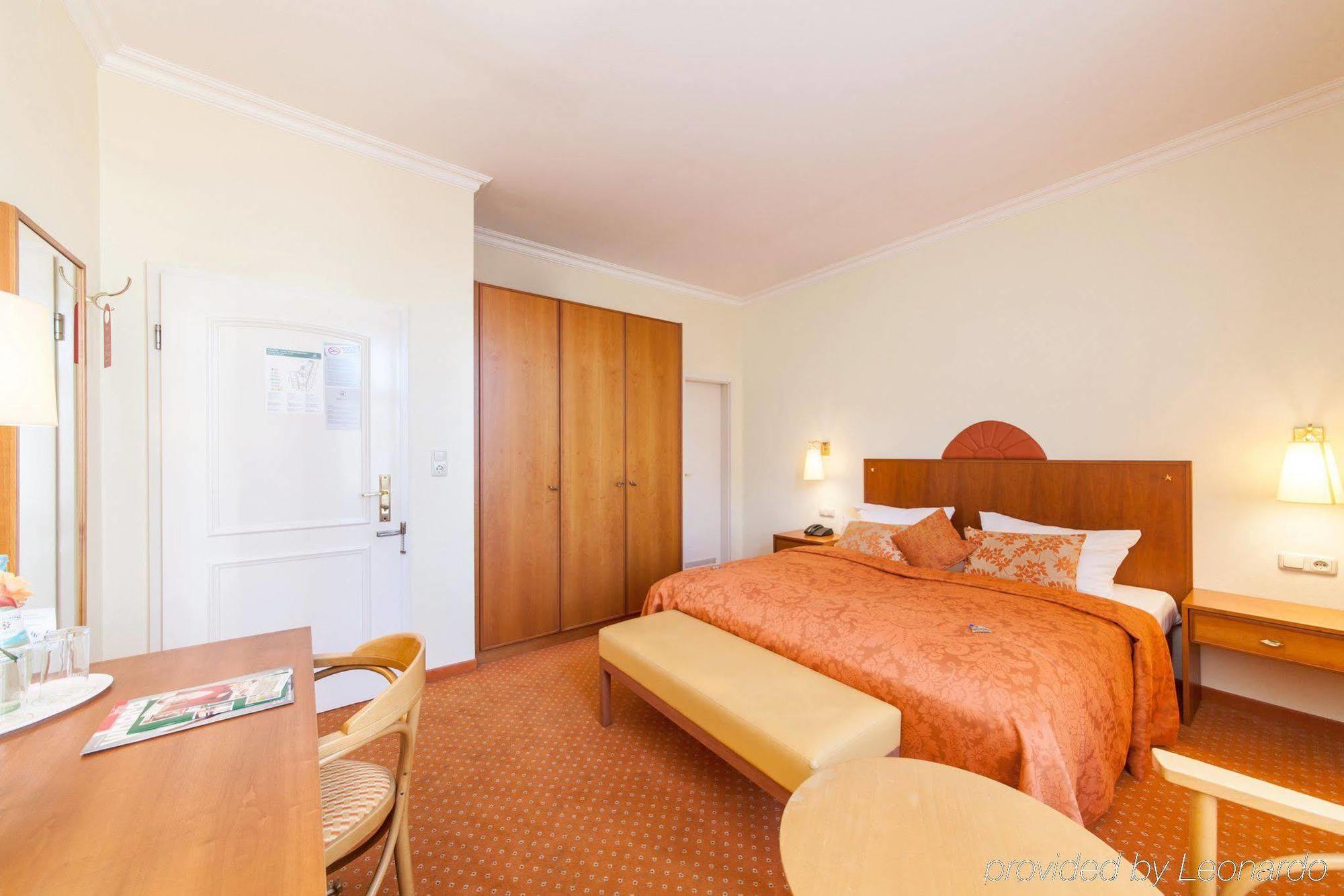 Hotel Kronprinz 3*
