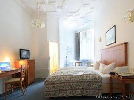 Brandies An Der Messe Hotel