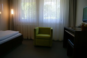 Schmoeckwitz Hotel Berlin