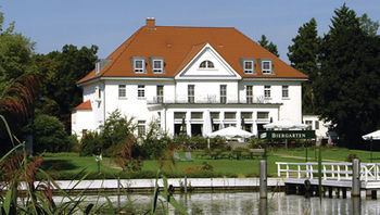 Hotel Schmoeckwitz 3*