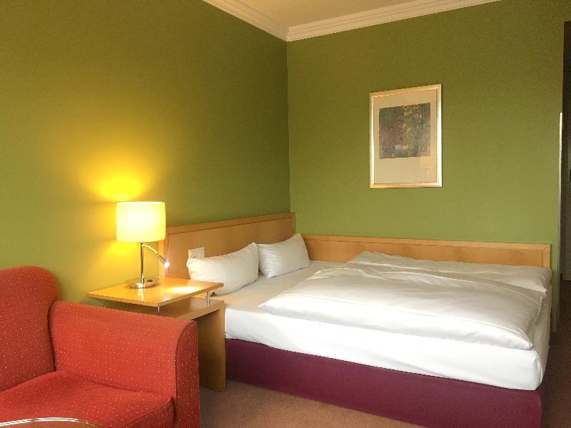 Upstalsboom Friedrichshain Hotel 4*
