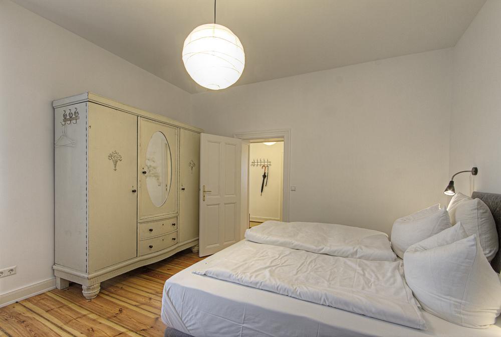 Apartment Rheinsbergerstr. 78 Nr. 2 *
