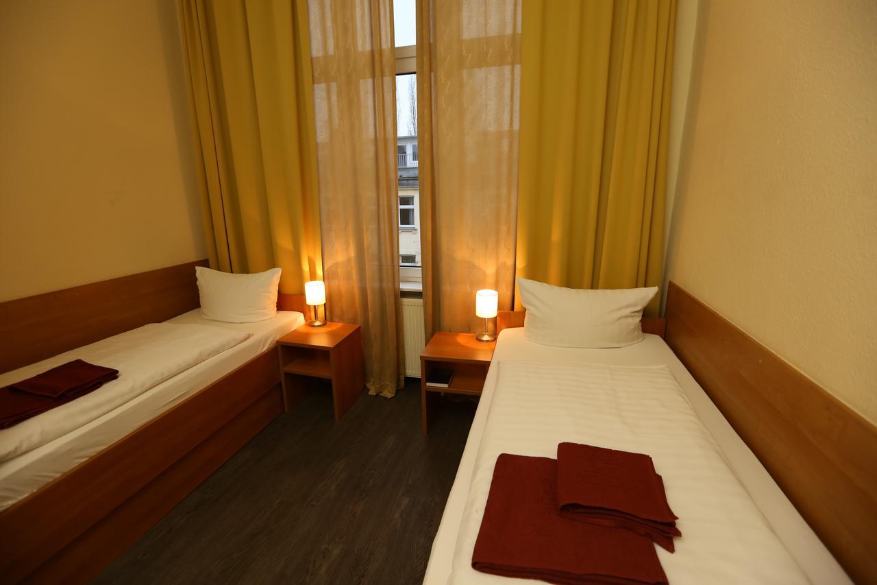 Ai Koenigshof 3* Berlin