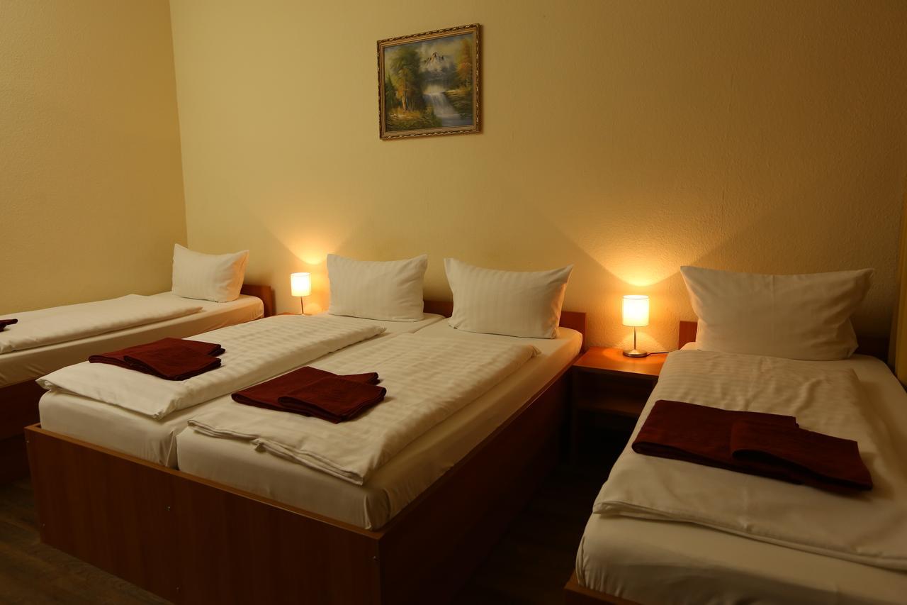Ai Koenigshof 3* Berlin