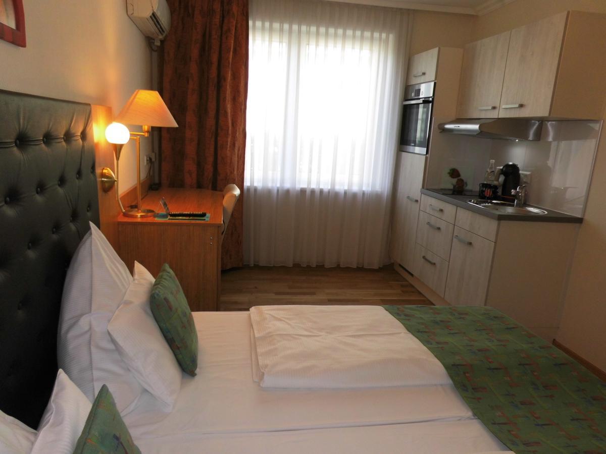 Lejlighedshotel Guzulka & Restaurant 3*