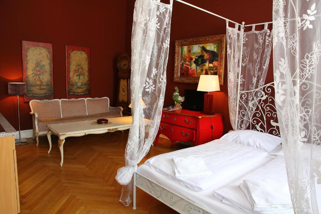 Hotel Am Adenauerplatz Hotel