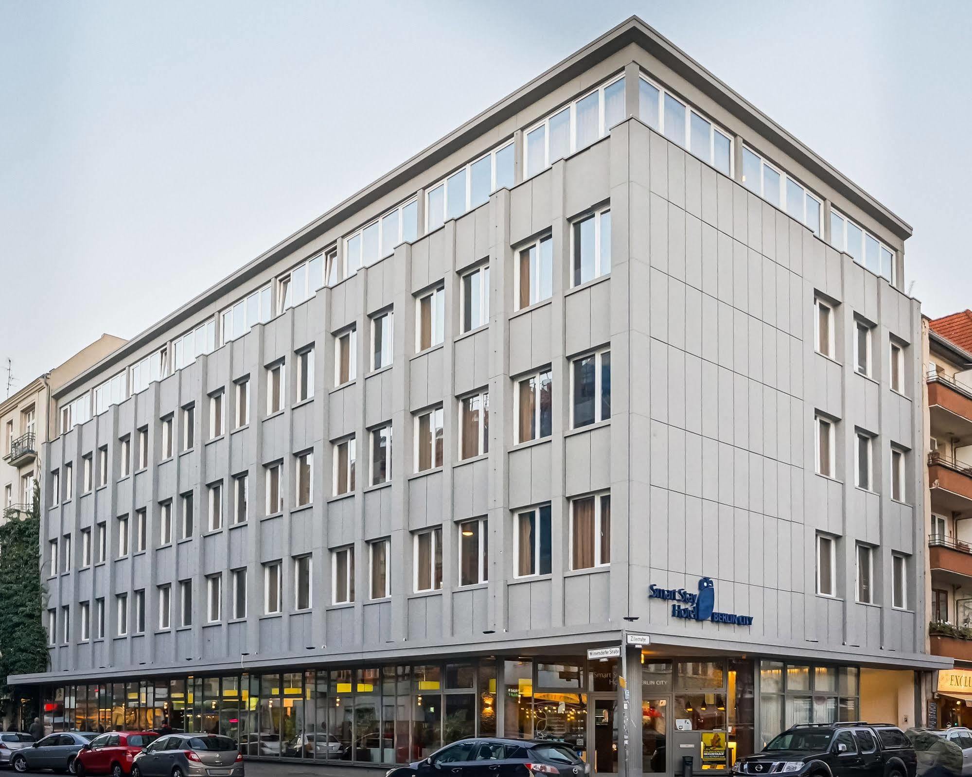 Smart Hotel