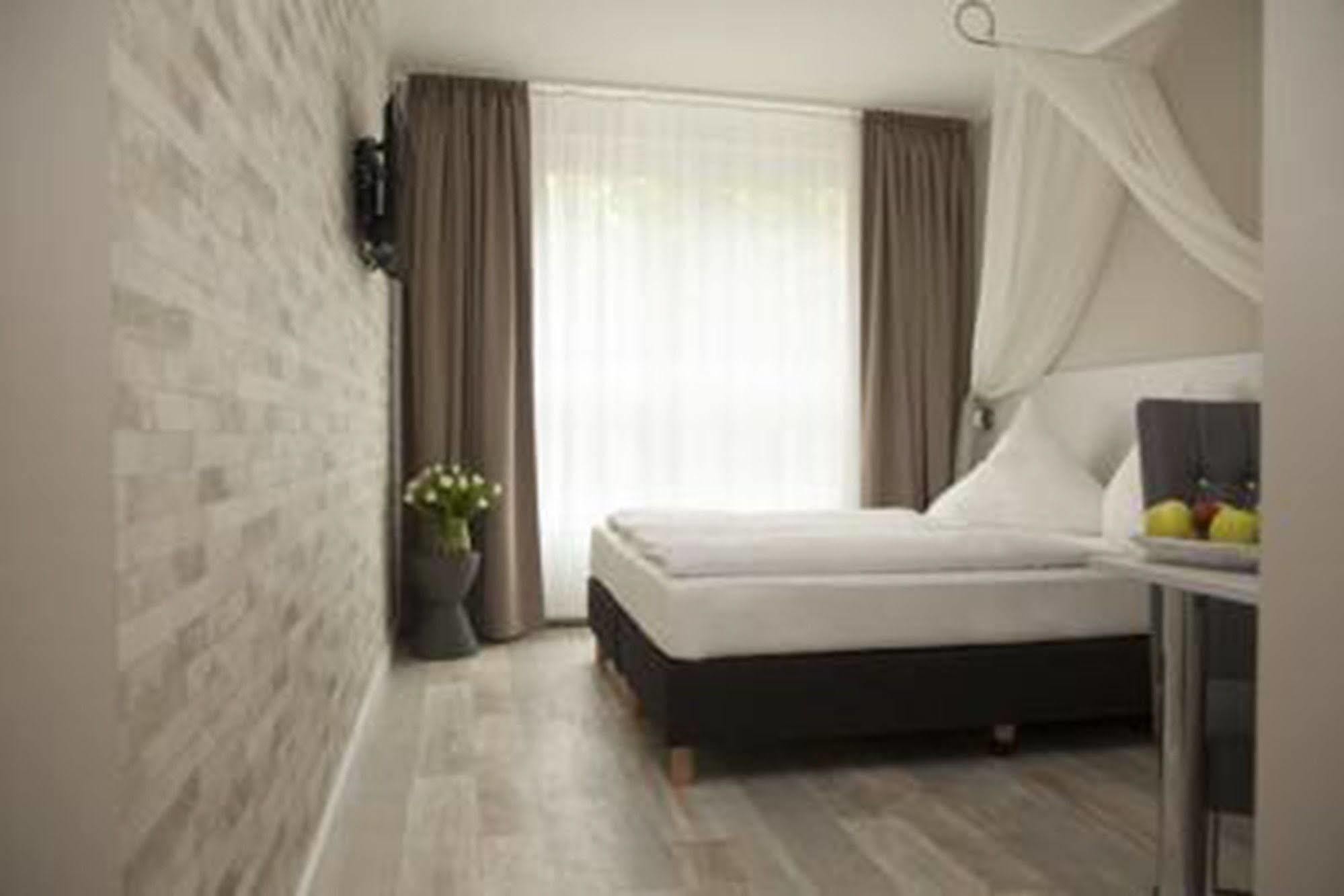 Hotel Kiez 3*
