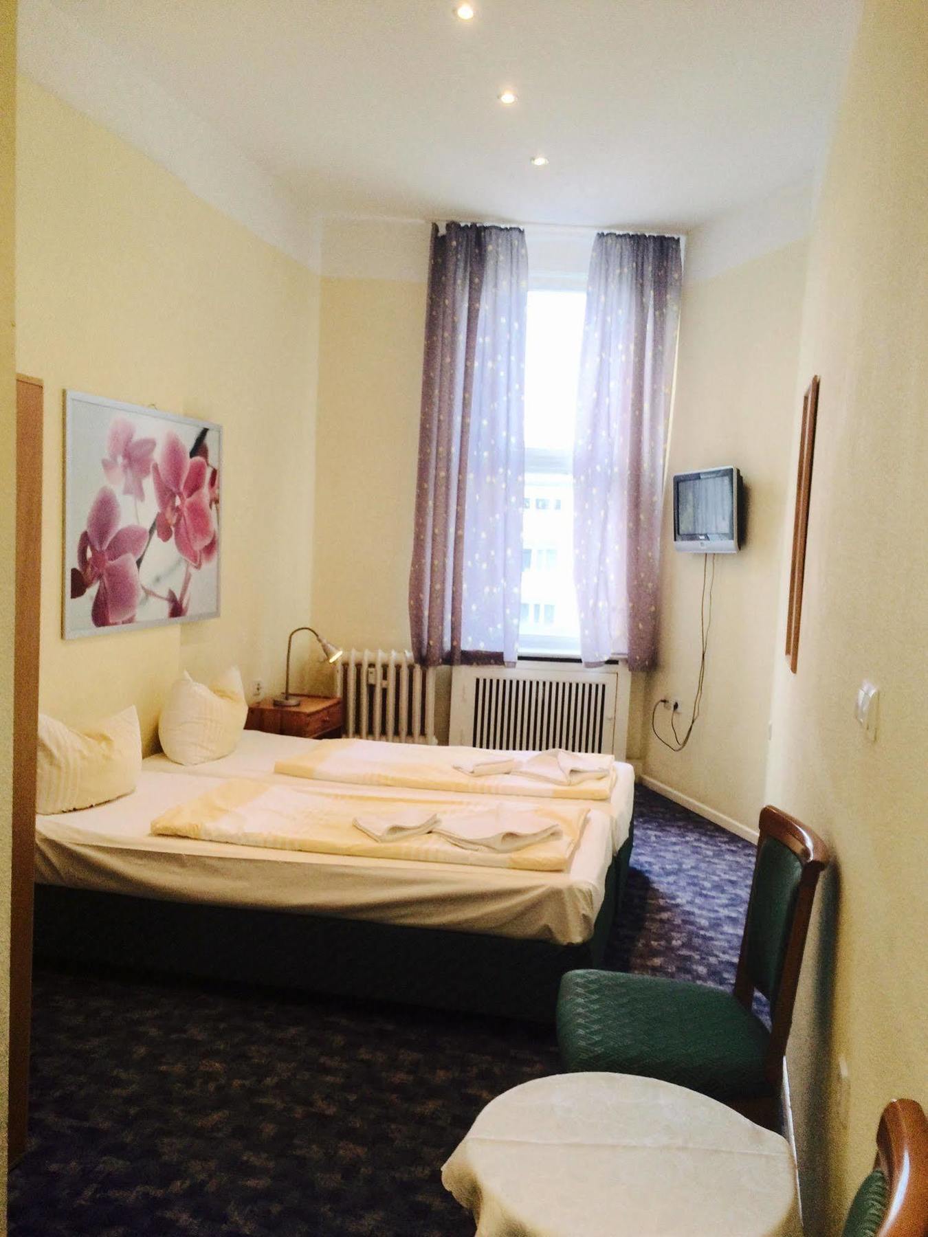 Hotel-pension Gribnitz 2* Berlin