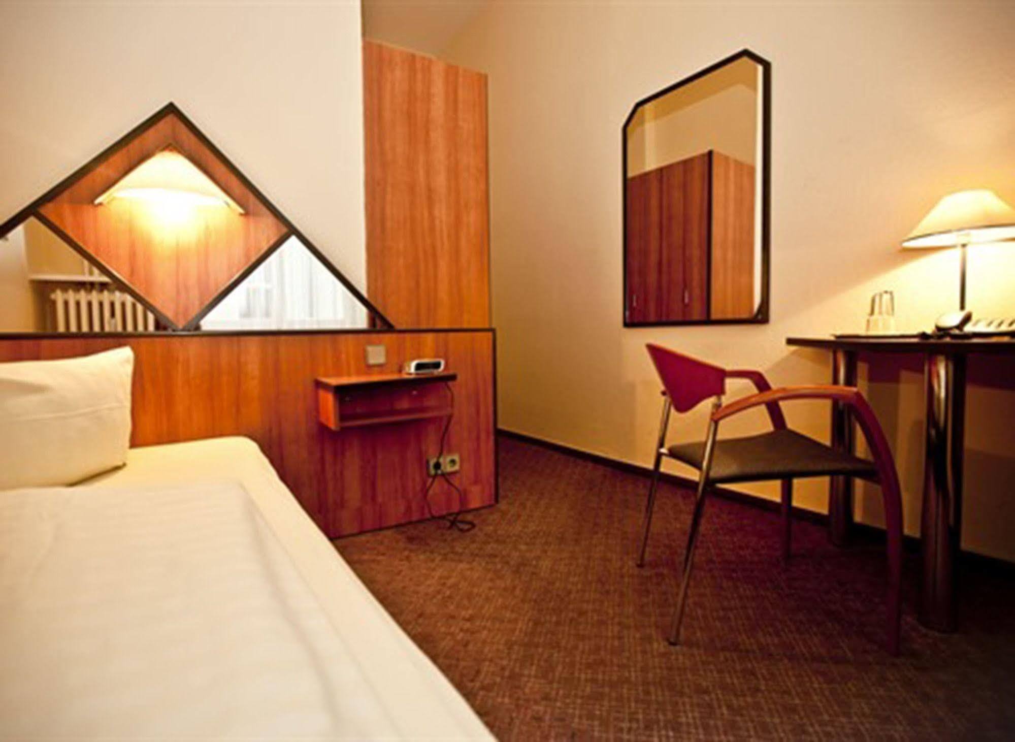 Hotel Rewari 3*