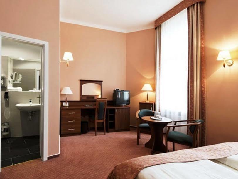Hotel Rewari 3*
