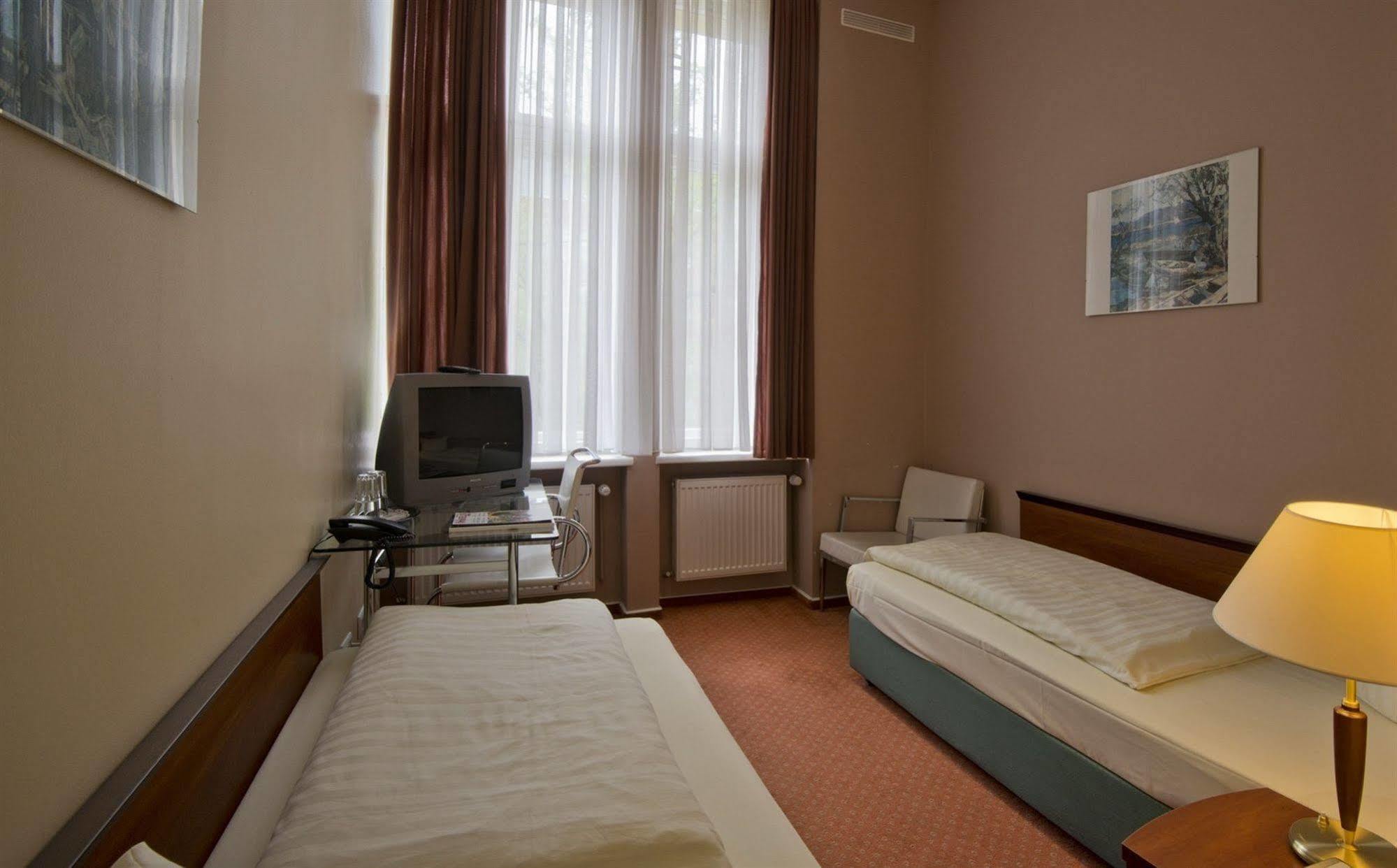 Hotel Rewari 3*
