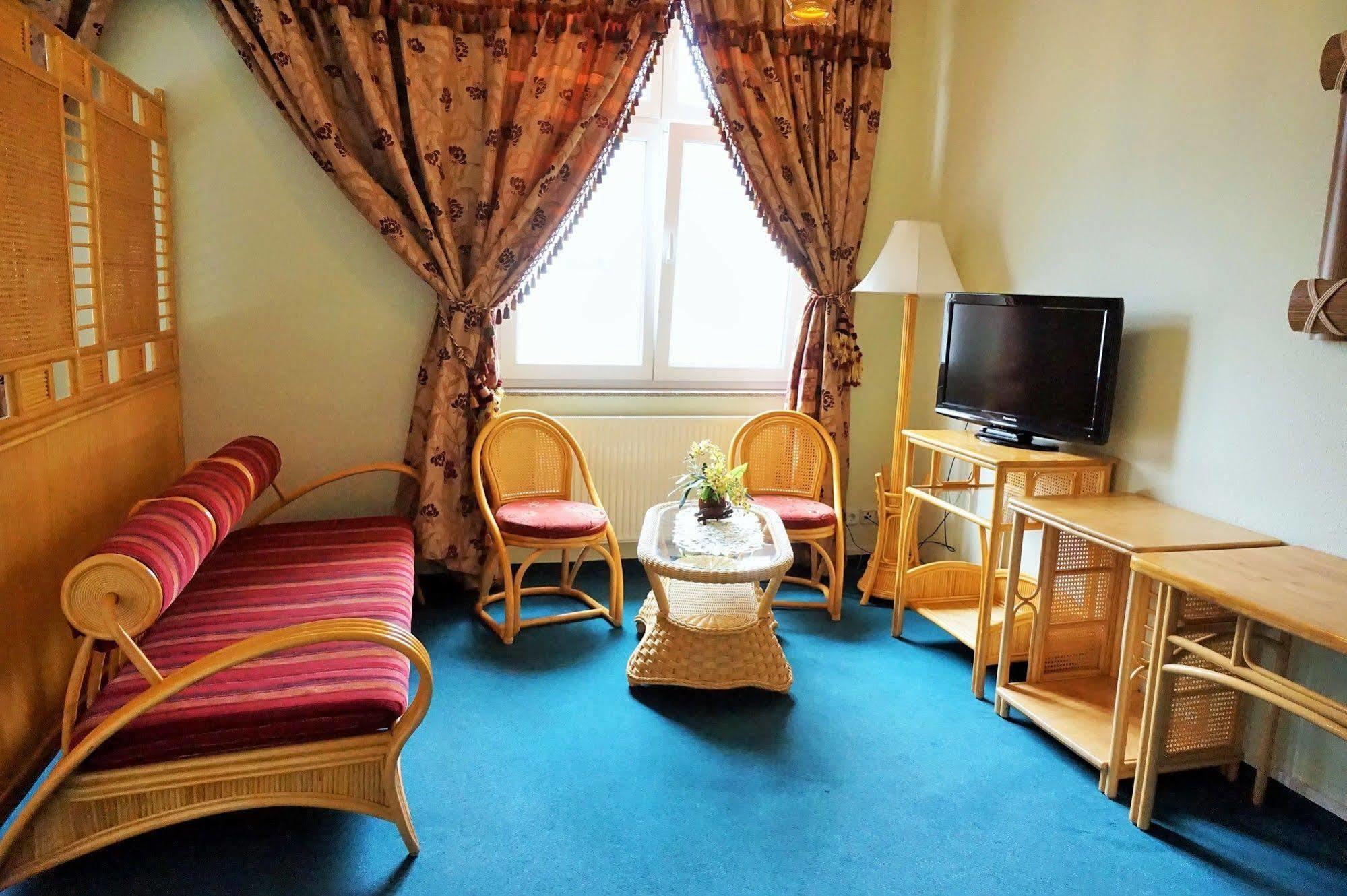 Karlshorst Hotel 3*