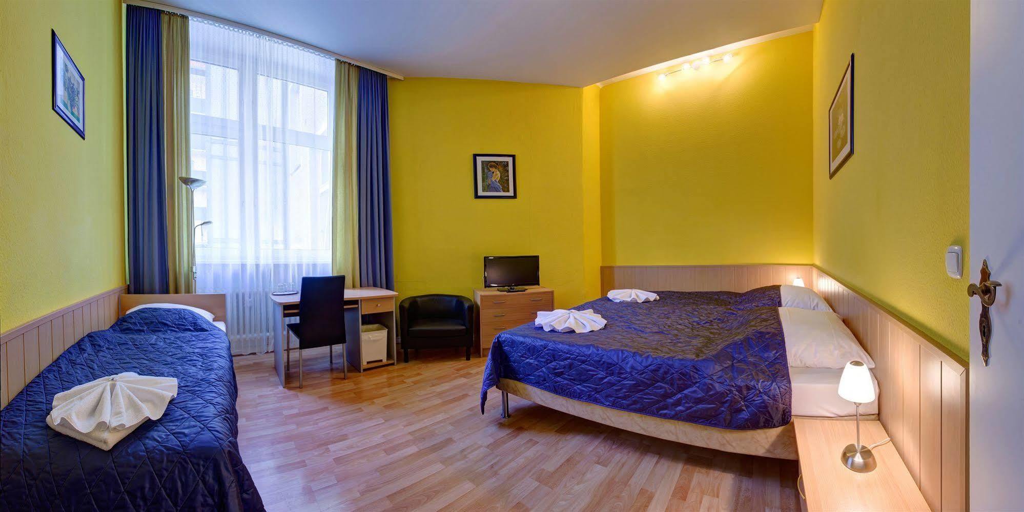 Gasthof Hotel-pension Am Savignyplatz Berlin